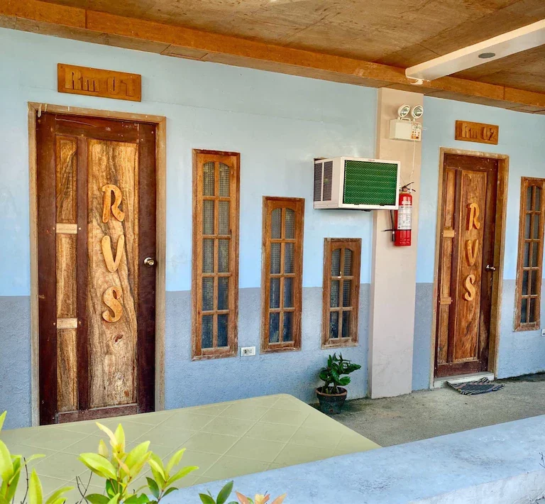 RVS BIRDLAND Staycation